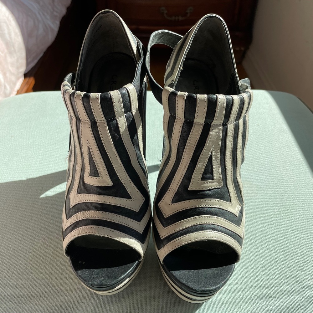 Grev Citv Heels